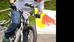 Review RedBull-Trailfox 2010